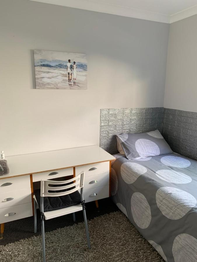 Double Room With Shared Bathroom 오클랜드 외부 사진