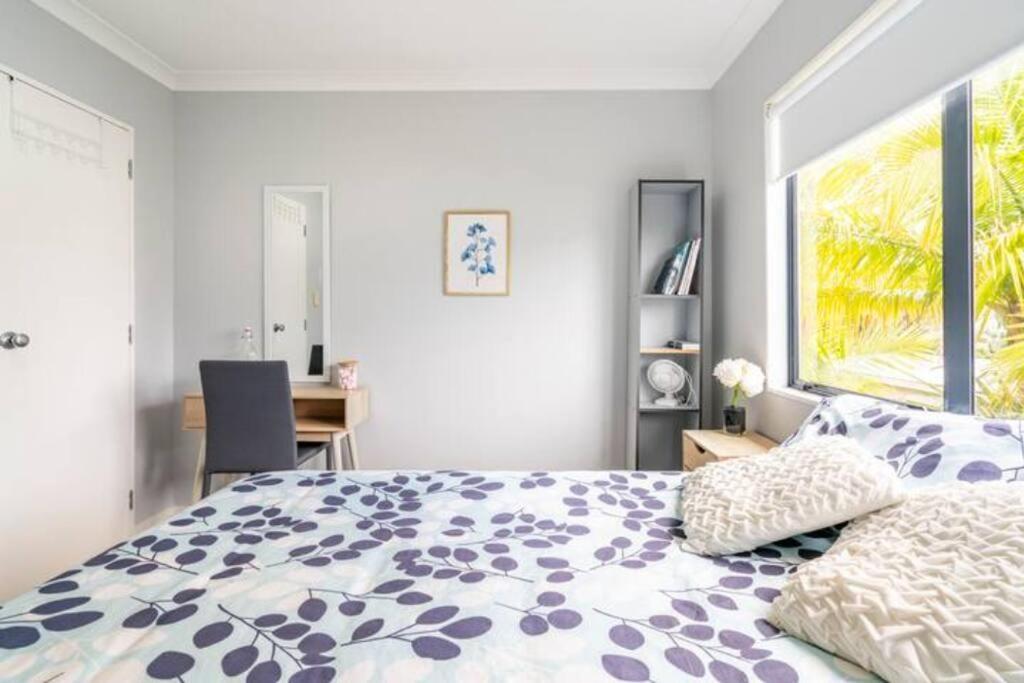 Double Room With Shared Bathroom 오클랜드 외부 사진