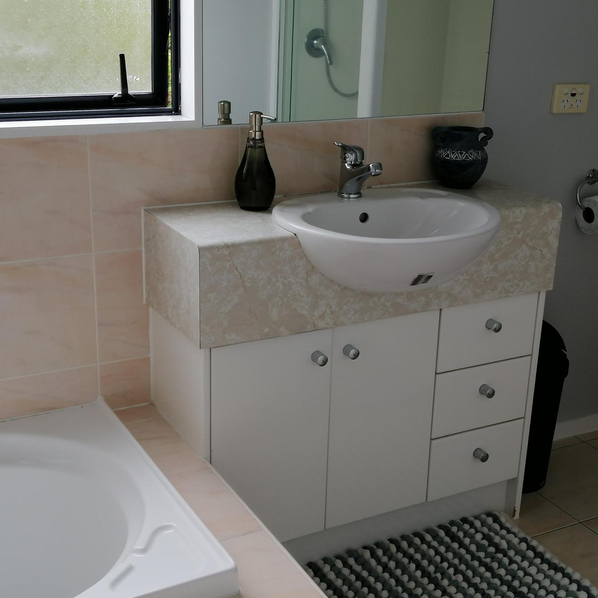 Double Room With Shared Bathroom 오클랜드 외부 사진
